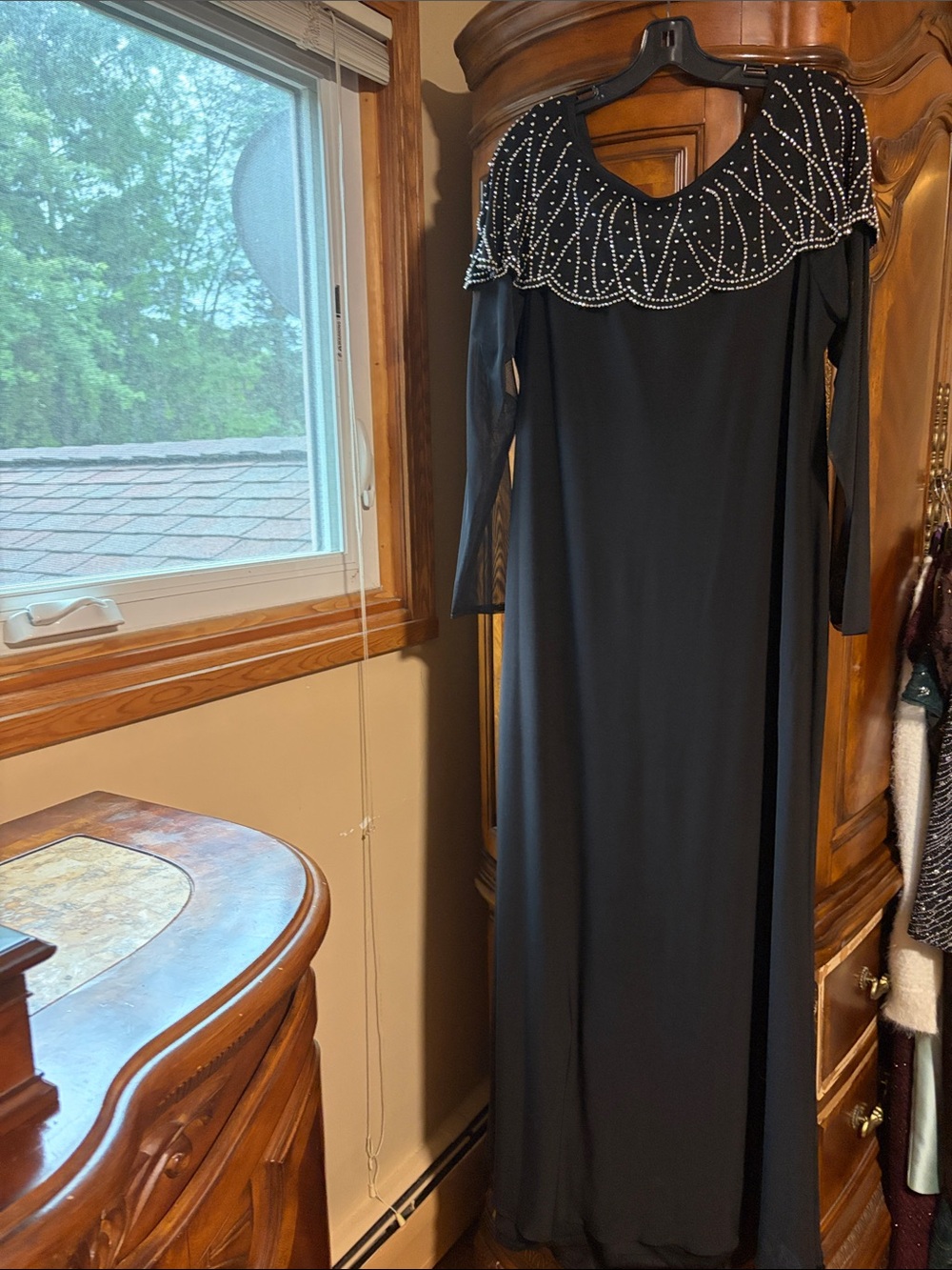 MARINA Black Long-Sleeve Evening Dress with Beaded Yoke